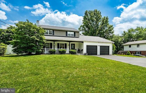 60 Gilbertsville Rd, GILBERTSVILLE, PA, 19525-9560 | Card Image