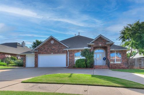 2513 Ridgefield Dr, Norman, OK, 73069-8691 | Card Image