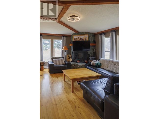 895 Airport Rd, Home with 0 bedrooms, 0 bathrooms and null parking in Mcbride BC | Image 35