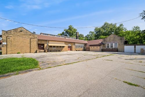 799 E 82nd St, Cleveland, OH, 44103-1817 | Card Image