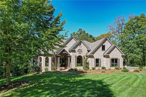 200 W Harris Pl, Eden, NC, 27288-9502 | Card Image