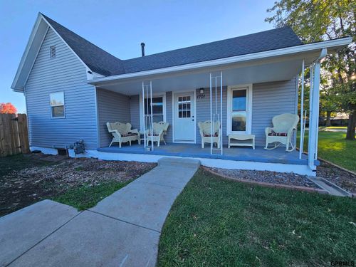 1701 H St, Aurora, NE, 68818-2518 | Card Image