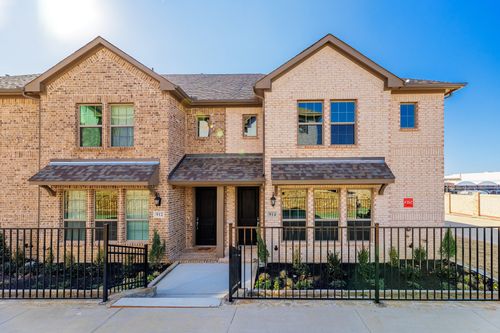 914 Cotton Gin Ln, Euless, TX, 76040-4697 | Card Image