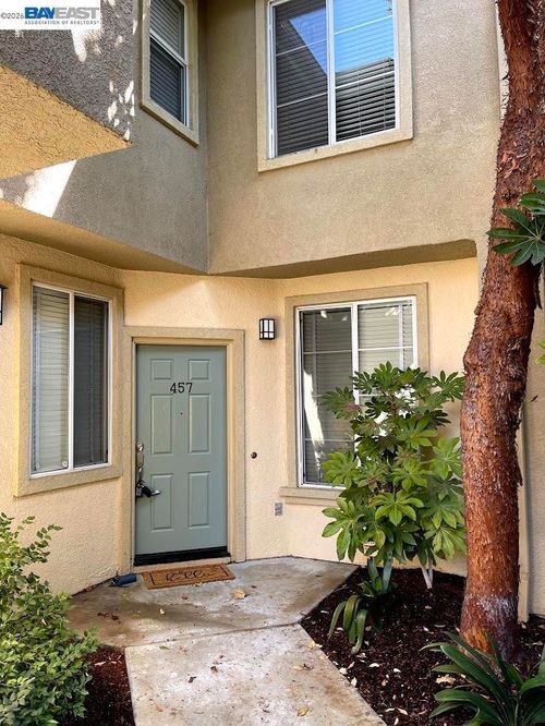 457 Ribbonwood Ave, San Jose, CA, 95123-4471 | Card Image