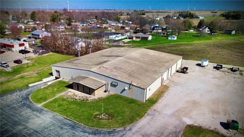 160 S State Route 121, Warrensburg, IL, 62573-9631 | Card Image