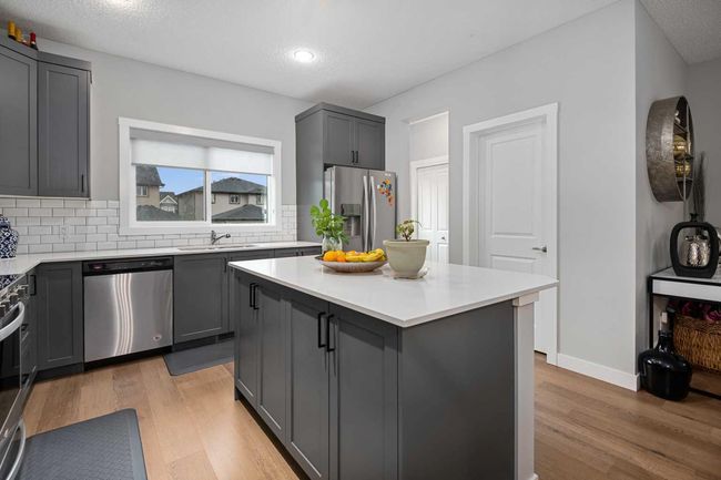 406 Hillcrest Road Sw, Home with 3 bedrooms, 3 bathrooms and 3 parking in Airdrie AB | Image 10