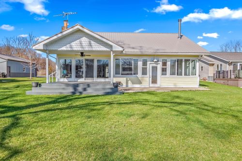 1049 Kope Kon Rd, Coldwater, MI, 49036-8018 | Card Image