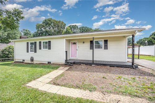 1018 Sequoia Dr, Lewisville, NC, 27023-8650 | Card Image