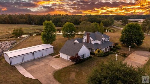 1136 County Road 2001, New Boston, TX, 75570-6833 | Card Image