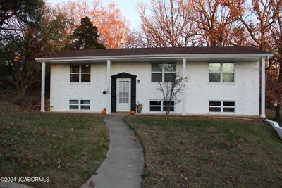 1209 Pondarosa, Home with 3 bedrooms, 1 bathrooms and null parking in JEFFERSON CITY MO | Image 2