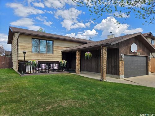 3464 Eagle Cres, Prince Albert, SK, S6V7W9 | Card Image