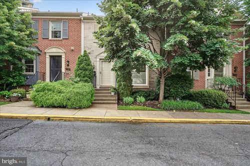 25-7504 Westlake Ter, BETHESDA, MD, 20817-6541 | Card Image