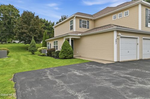 301 Royale Ct, Troy, NY, 12180-0009 | Card Image
