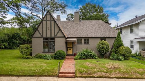 489 Ridgeway Dr, Little Rock, AR, 72205-4252 | Card Image