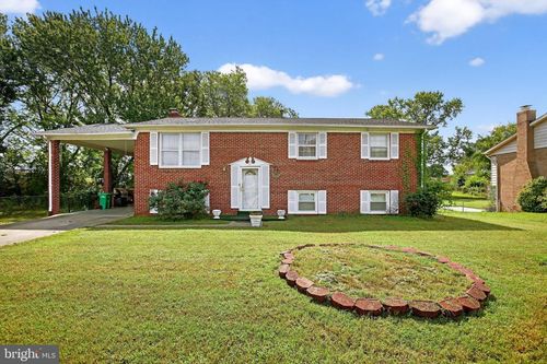 8504 Woodyard Rd, CLINTON, MD, 20735-2045 | Card Image