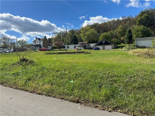 743 Old Route 51 Rd, Smock, PA, 15480-2011 | Card Image