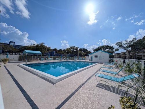 apt-634-4723 Lucerne Lakes Blvd E, Lake Worth, FL, 33467-8940 | Card Image