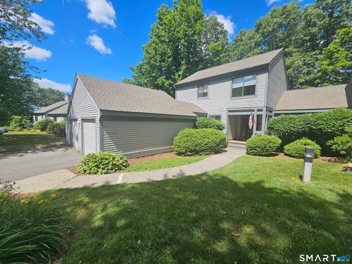 11-11 Strathmore Ln, Avon, CT, 06001-4535 | Card Image