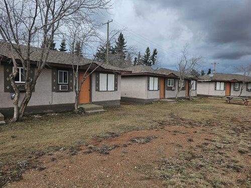 4812 46 Street, Hardisty, AB, T0B1V0 | Card Image