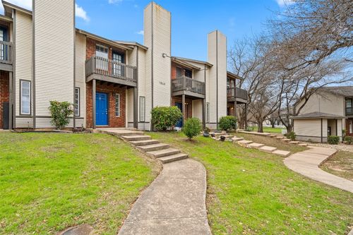 apt-a-1848 River Crossing Cir, Austin, TX, 78741-3293 | Card Image
