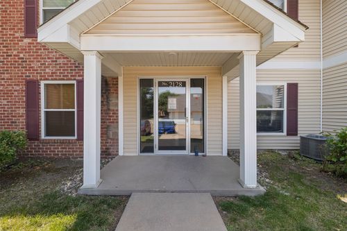 unit-31-2128 Nw 156th St, Clive, IA, 50325-7970 | Card Image