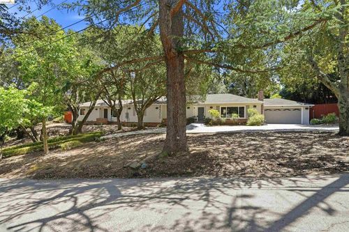 4500 Oak Hill Rd, Oakland, CA, 94605-4635 | Card Image