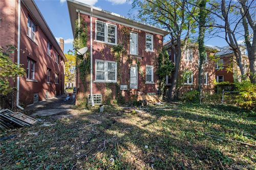 3251 Fullerton St, Detroit, MI, 48238-3303 | Card Image