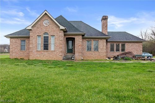 12488 Baumhart Rd, Amherst, OH, 44001-9772 | Card Image