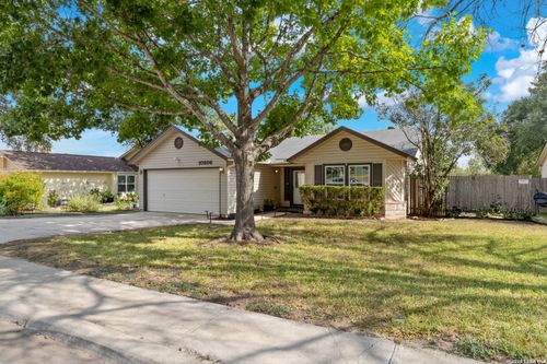 10206 Cedarbend Dr, San Antonio, TX, 78245-1050 | Card Image