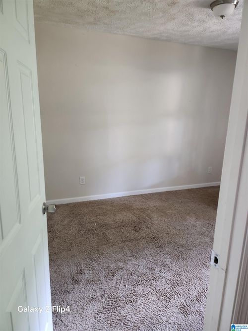 5240 Quail Ridge Rd, GARDENDALE, AL, 35071-2886 | Card Image