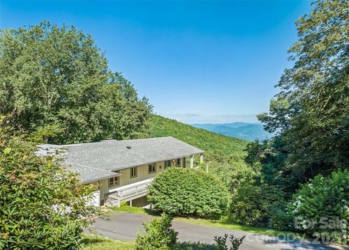 75 Briarwood Ln, Maggie Valley, NC, 28751-9631 | Card Image