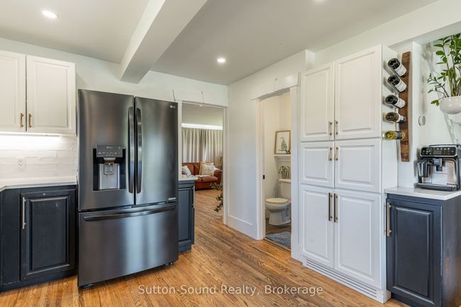 146 Sunset Blvd, House other with 3 bedrooms, 2 bathrooms and 8 parking in Georgian Bluffs ON | Image 11