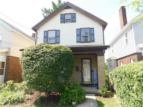 35 W Willock Rd, Brentwood, PA, 15227-3243 | Card Image