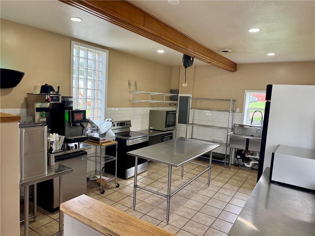 Business Opportunity in Waverly 5