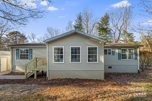 20 Luckenbach Dr, Fairview, NC, 28730-8710 | Card Image