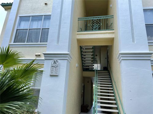 202-8820 Dunes Ct, KISSIMMEE, FL, 34747-1035 | Card Image