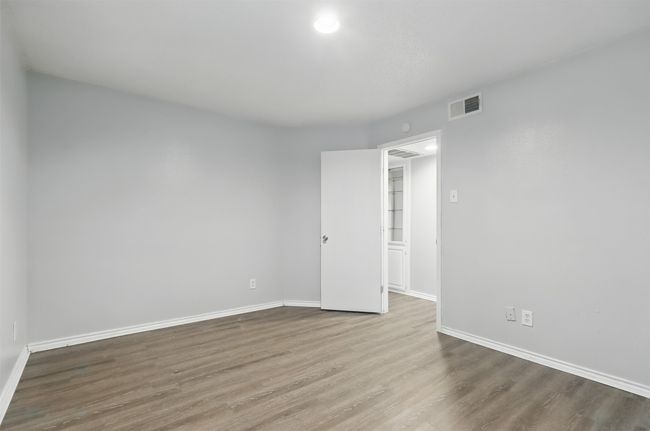 APT-126 - 1513 E Interstate 30, Condo with 2 bedrooms, 1 bathrooms and null parking in Garland TX | Image 15