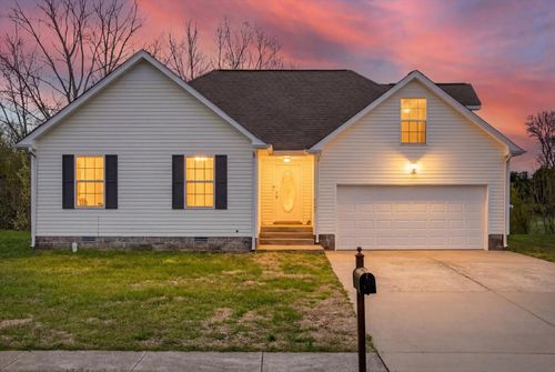 3609 Aurora Dr, Clarksville, TN, 37040-2554 | Card Image