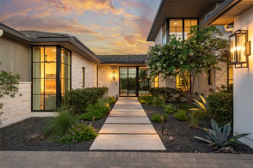 508 Serene Estates Dr, Austin, TX, 78738-7077 | Card Image