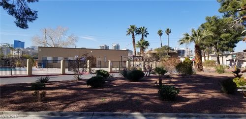 3995 Visby Ln, Las Vegas, NV, 89119-7183 | Card Image