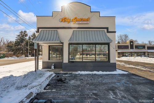 28407 5 Mile Rd, Livonia, MI, 48154-3819 | Card Image