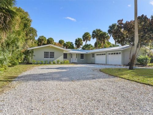 835 Royal Palm Pl, Vero Beach, FL, 32960-5191 | Card Image
