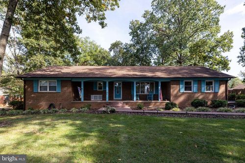 579 Circle View Rd, LURAY, VA, 22835-3935 | Card Image