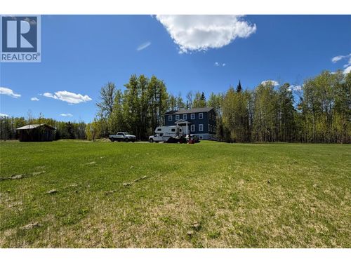 8357 261 Road, Dawson Creek, BC, V0C2E0 | Card Image