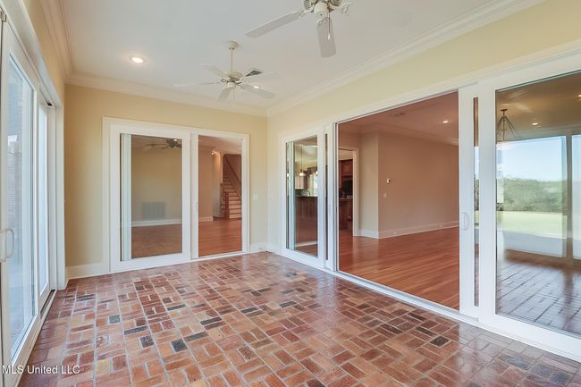 Sunroom | Image 17