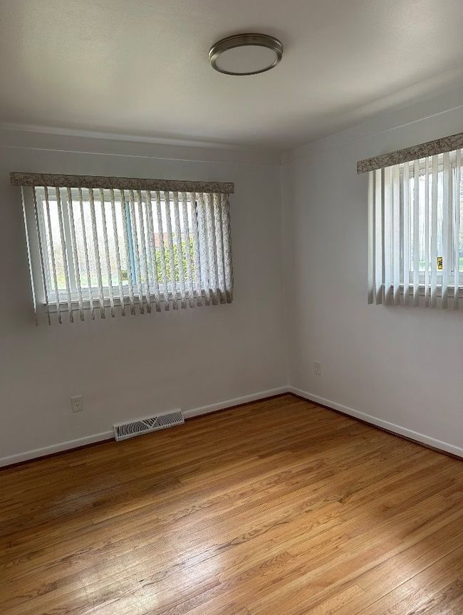 6545 N Evangeline St, House other with 3 bedrooms, 2 bathrooms and null parking in Dearborn Heights MI | Image 5