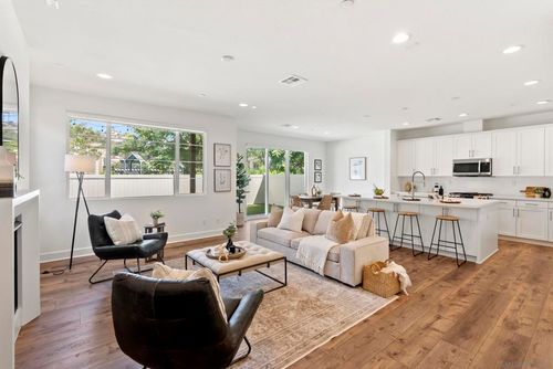 3304 Telaga Rd, Carlsbad, CA, 92010-5594 | Card Image