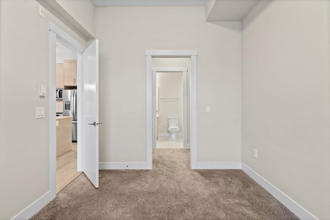 102 - 2120 Gladwin Rd, Condo with 1 bedrooms, 1 bathrooms and 1 parking in Abbotsford BC | Image 15