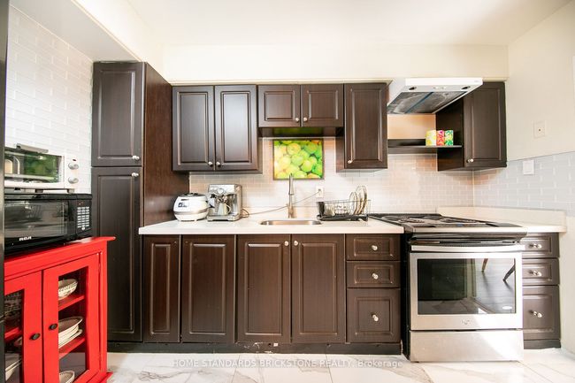 255 - 10 Eddystone Ave, Condo with 3 bedrooms, 2 bathrooms and 1 parking in North York ON | Image 11