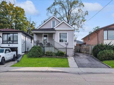 342 Queensdale Ave E, House other with 3 bedrooms, 2 bathrooms and 3 parking in Hamilton ON | Image 3